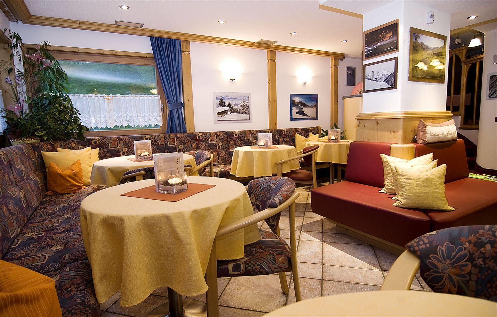 Hotel Daniela Ливиньо Екстериор снимка