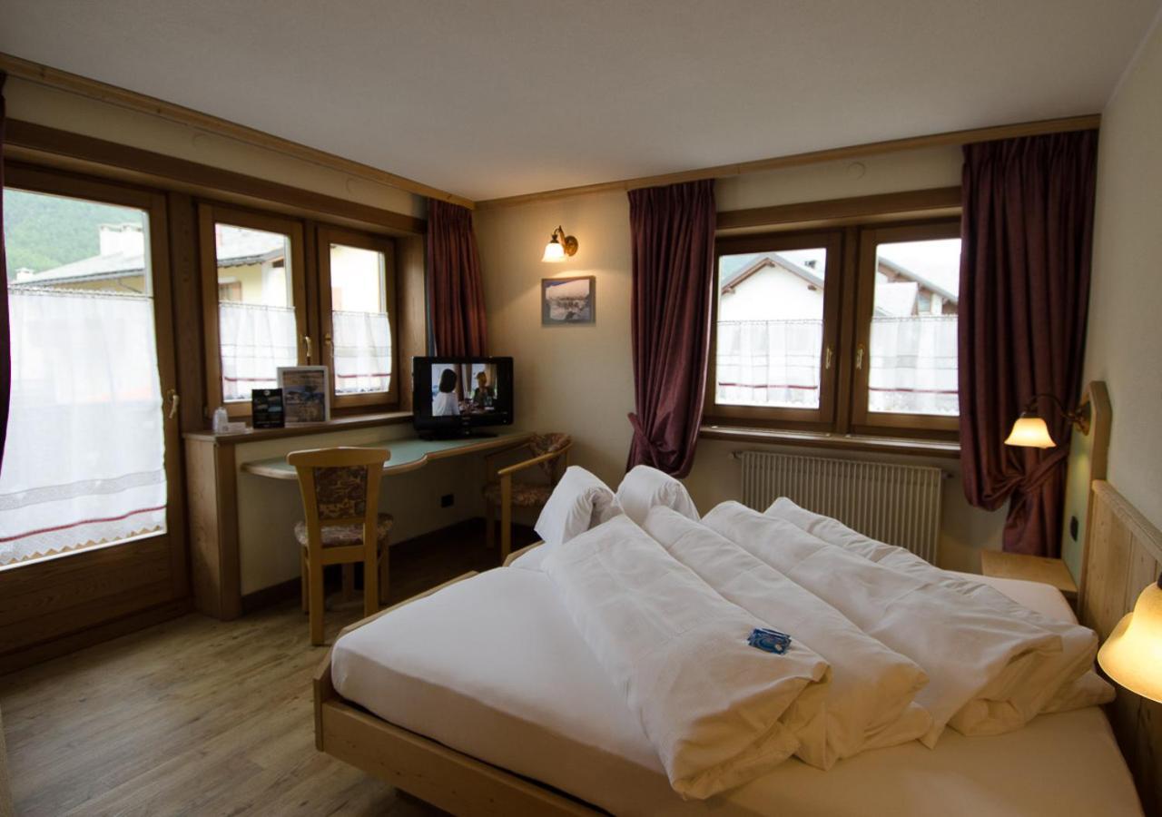 Hotel Daniela Ливиньо Екстериор снимка