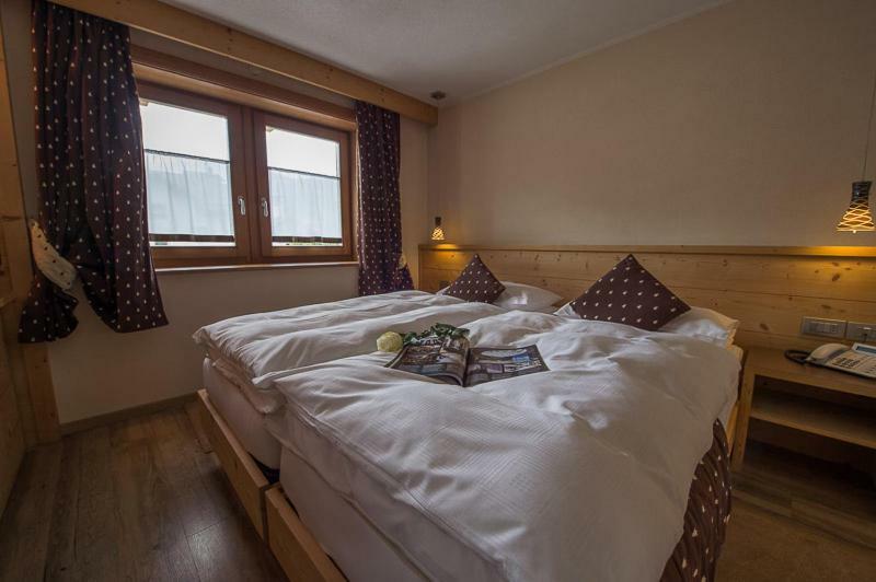 Hotel Daniela Ливиньо Екстериор снимка