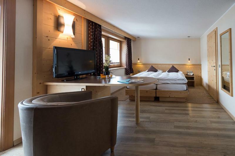 Hotel Daniela Ливиньо Екстериор снимка